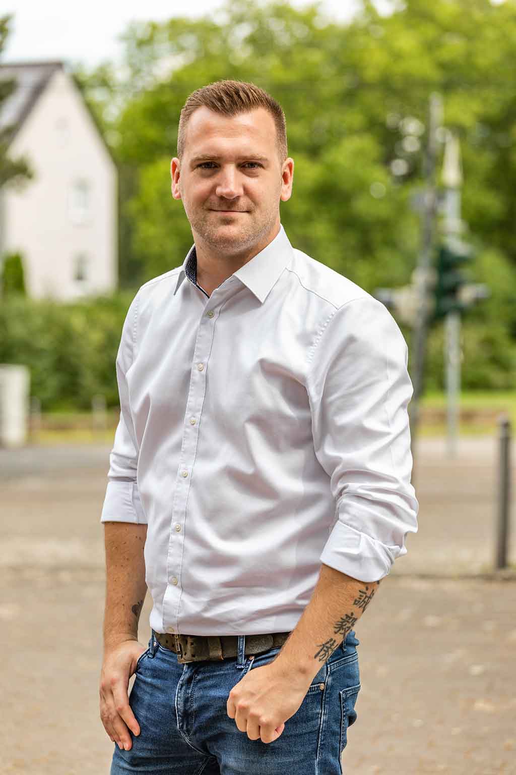 menju-b aka Manuel Breling